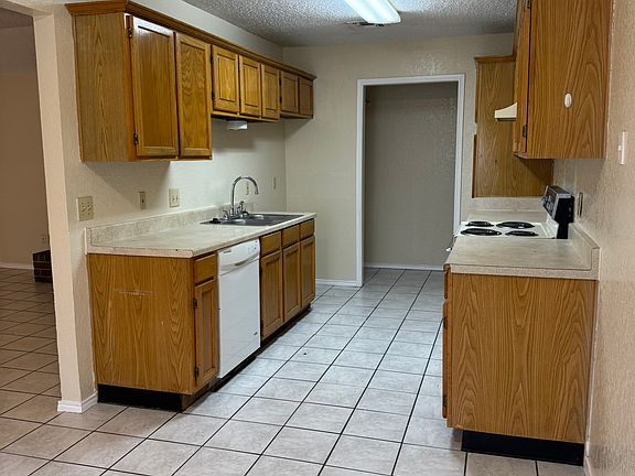 5th image of 4504 Mizzenmast Ct
