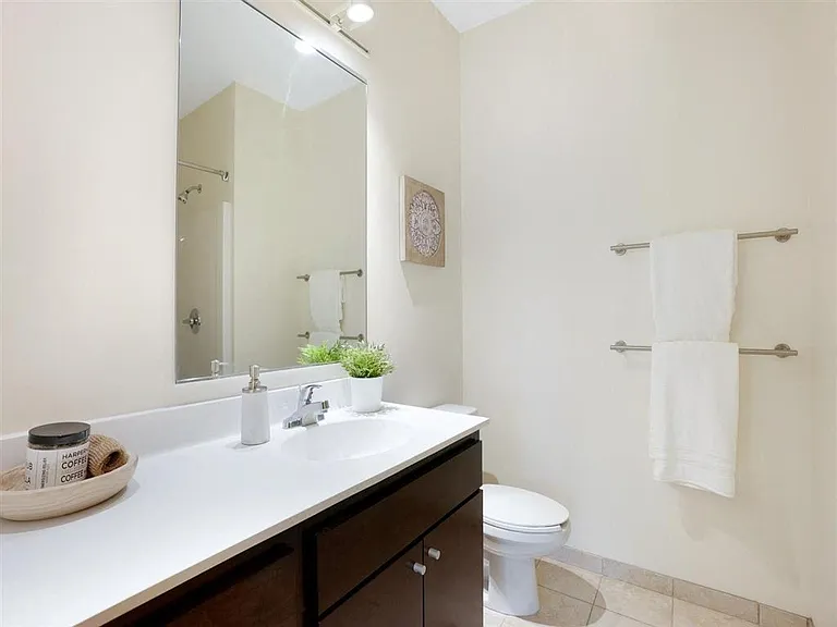 Third North Apartments — Photo 26