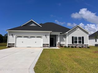 412 Nantucket Trl, Sneads Ferry, NC 28460