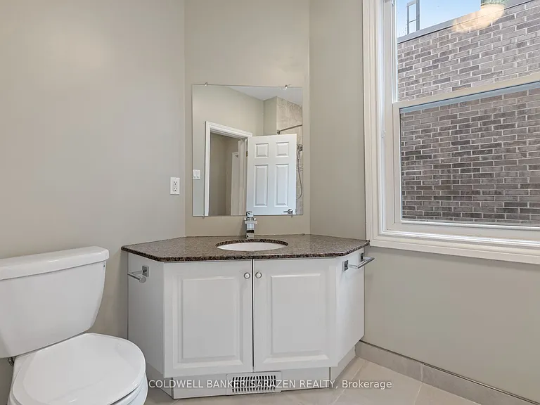 447 Green Ave #1 — Photo 23