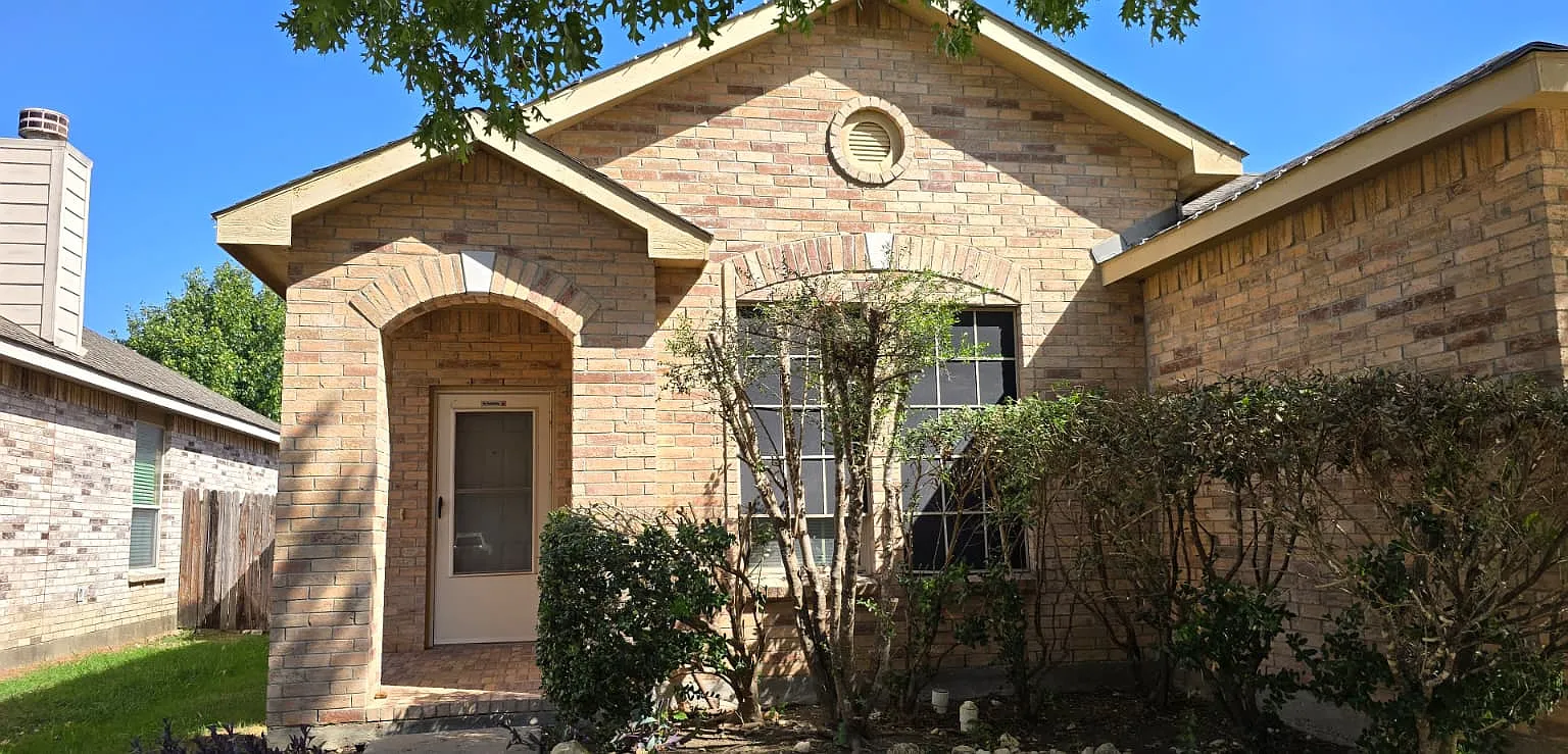 3 bed, 1540 sqft, $1,990 — Photo 3
