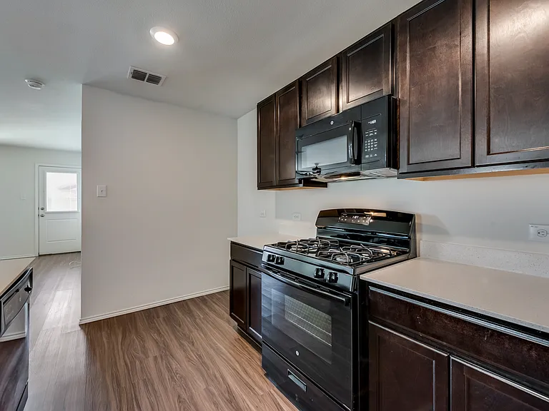 305 Falling Star Dr — Photo 14