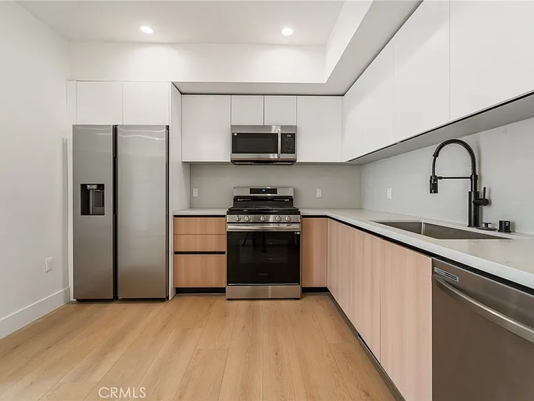 7510 Sepulveda Blvd #101 — Photo 8