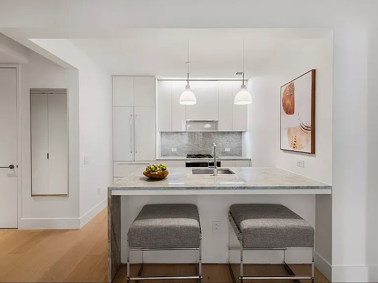 15 W 61st St #6C — Photo 5
