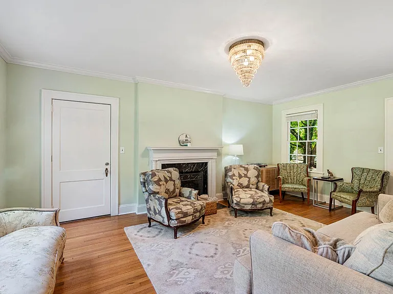 617 Fountain Pl — Photo 9