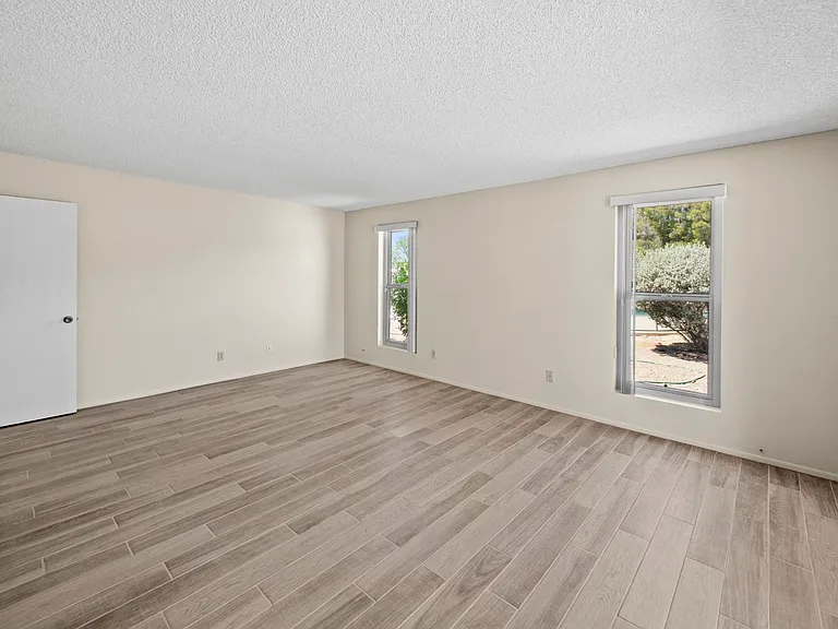 6109 N Zorrela Segundo — Photo 29