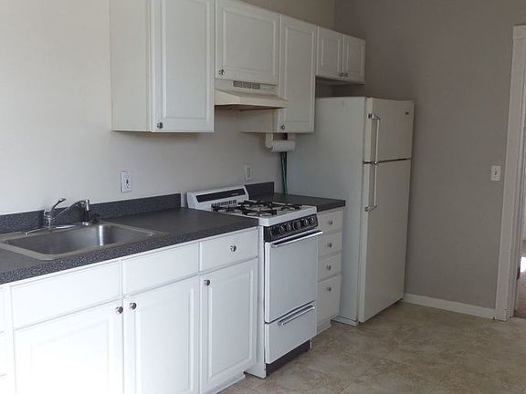 5th image of 100 Washington Ave APT 205