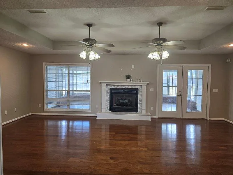 Building Photo - 108 Fieldstone Dr
