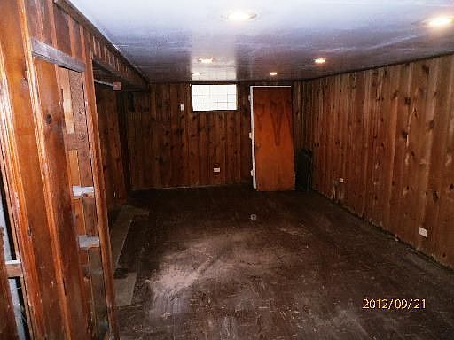 5th image of 10514 S Martin L King Dr
