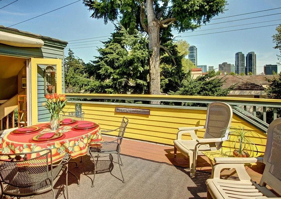 Upper deck with views of downtown