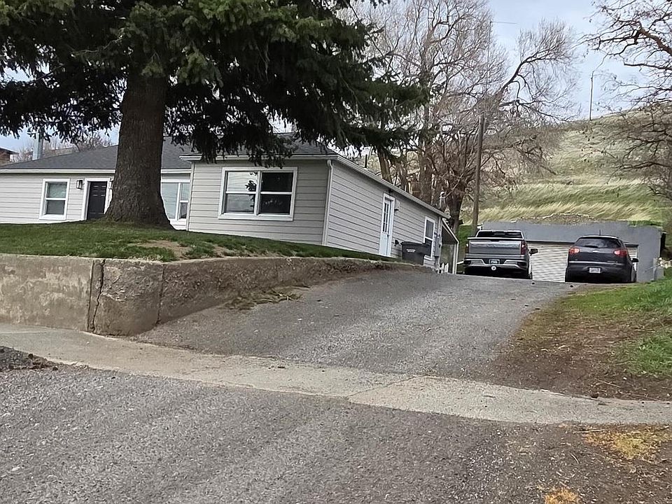 1st image of 1269 Main St