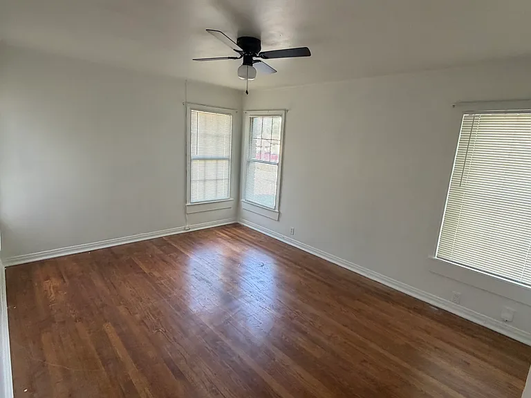 1520 Glen Ave — Photo 11
