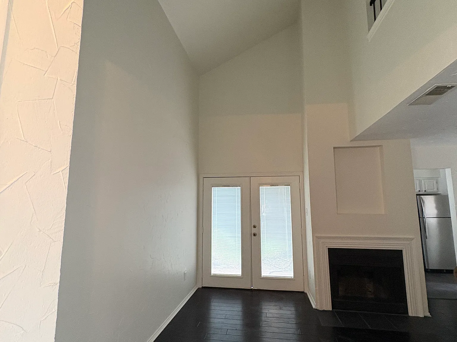 2 bed, 2.5 bath, 1078 sqft, $1,850 — Photo 3
