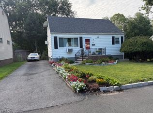 334 N 4Th Ave, Hawthorne Boro, NJ 07506