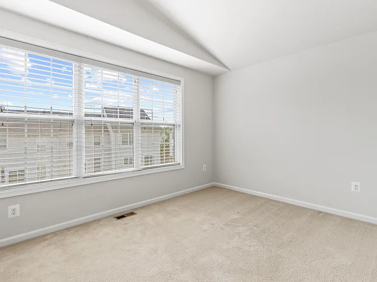 2nd Oversized Bedroom