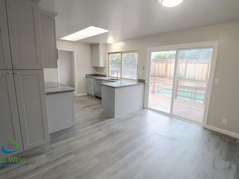 816 Glenside Dr — Photo 13