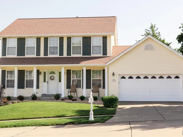 1118 Treeshade Dr, Saint Peters, MO 63376