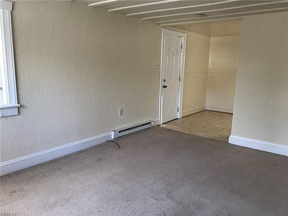 4th image of 213 Gatewood Ave APT D