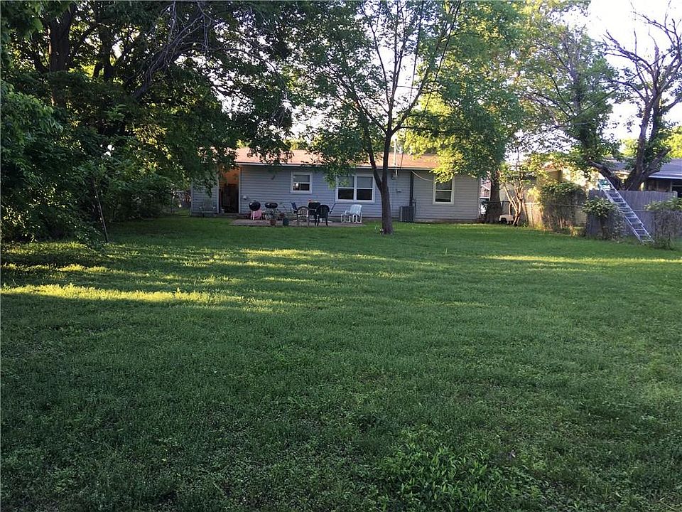2nd image of 11826 Fernald Ave