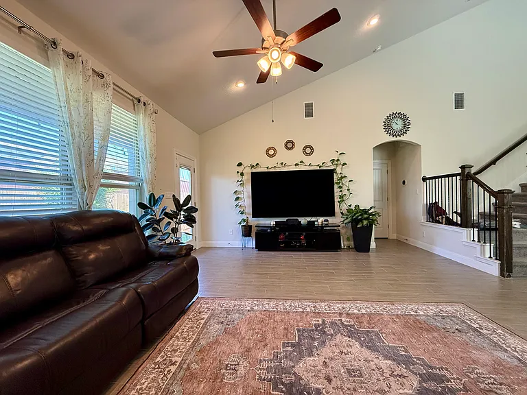 3109 Maysilee St — Photo 10