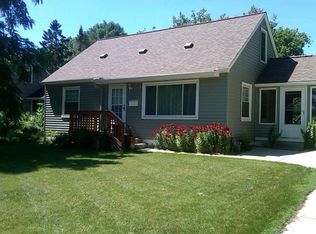 6500 Cedar Lake Rd, Saint Louis Park, MN 55426