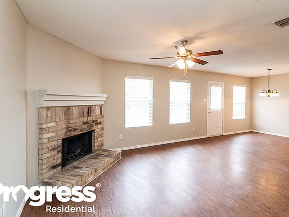 3rd image of 1206 Leeward Ln