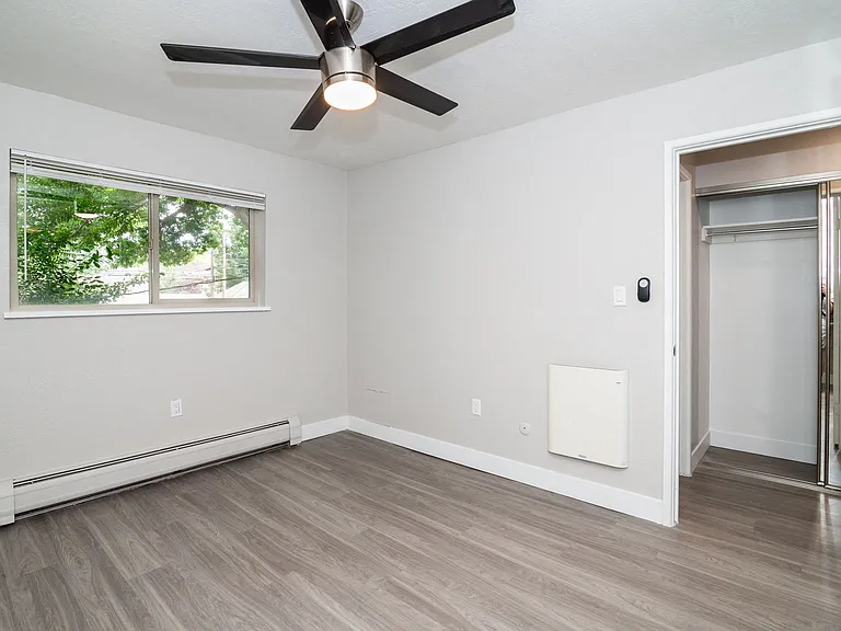 1635 Cook — Photo 30