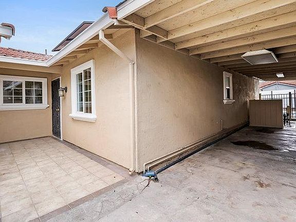 5th image of 1524 Roberts Ave