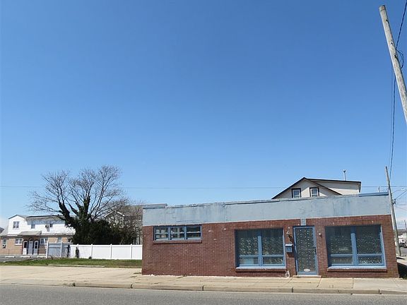 2nd image of 2000 New Jersey Ave
