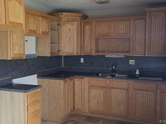 4th image of 221 Laurin Ln