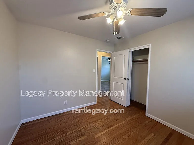 309 Plum St — Photo 12