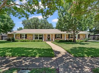 3851 Boca Bay Dr, Dallas, TX 75244