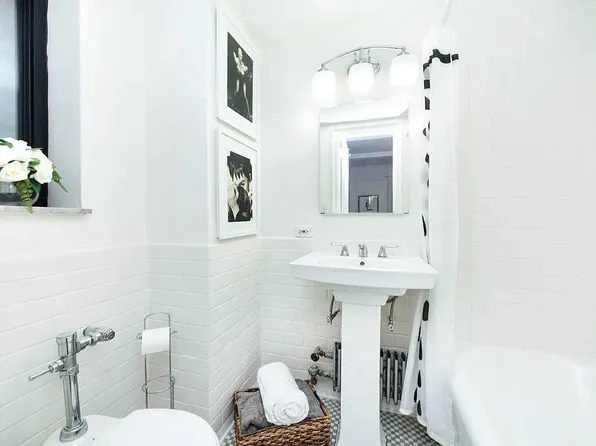 5 Tudor City Place image 7 of 11