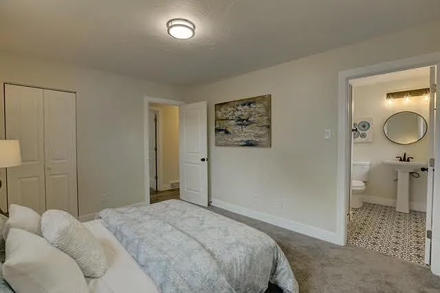 647 S Jasmine Way — Photo 5