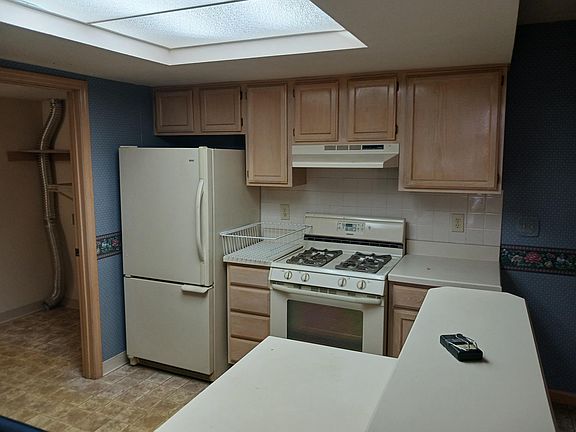 3rd image of 2432 Huntmaster Ln