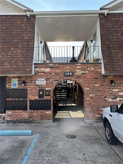 1st image of 120 Houma Blvd APT 6