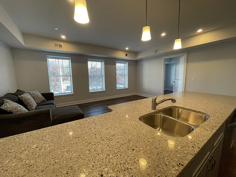 15 Park St #204 — Photo 10