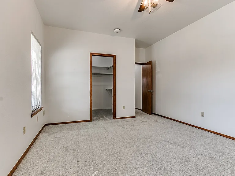 6439 Masons Dr — Photo 16