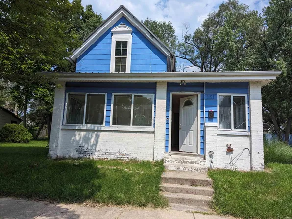 1121 Sorin St, South Bend, IN 46617