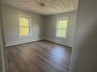 6 Middle St #W, West Warwick, RI 02893