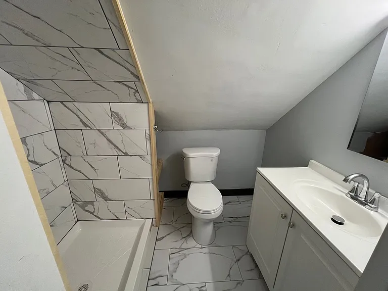 22 Mineral St — Photo 13