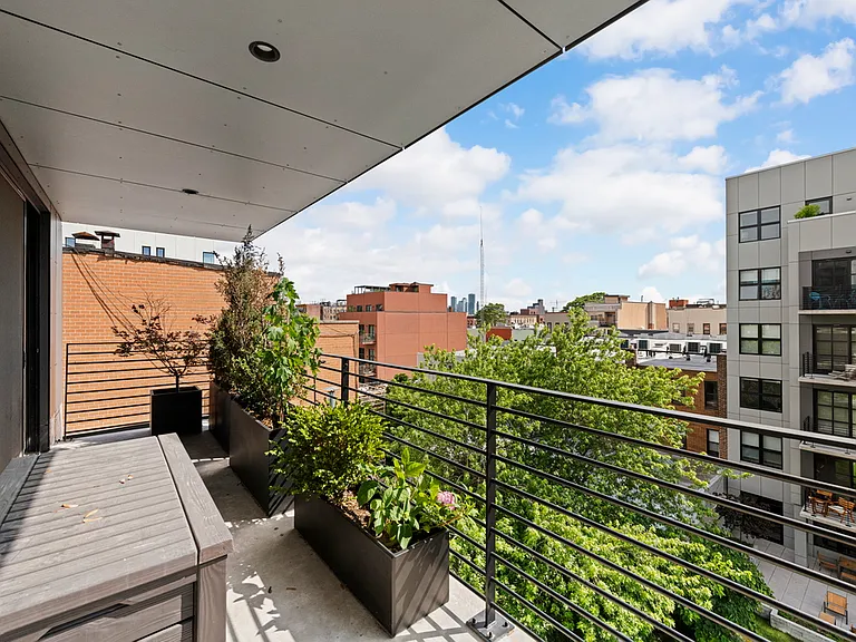 868 Lorimer St #5-A — Photo 9