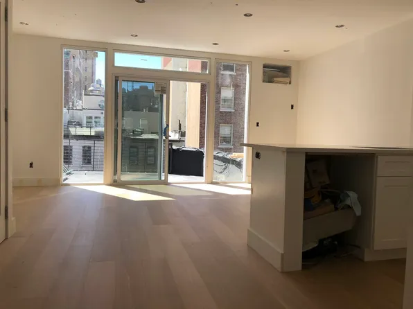 310 W 90th St #5A, New York, NY 10024