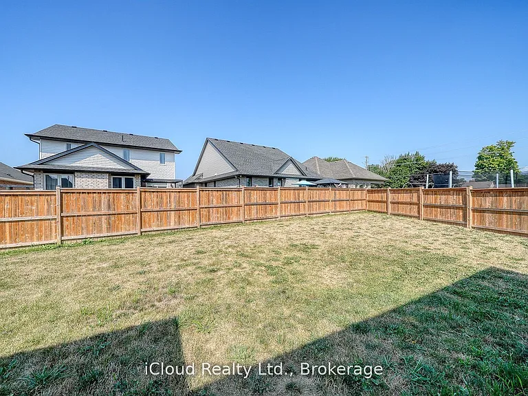 15 Curren Cres — Photo 37