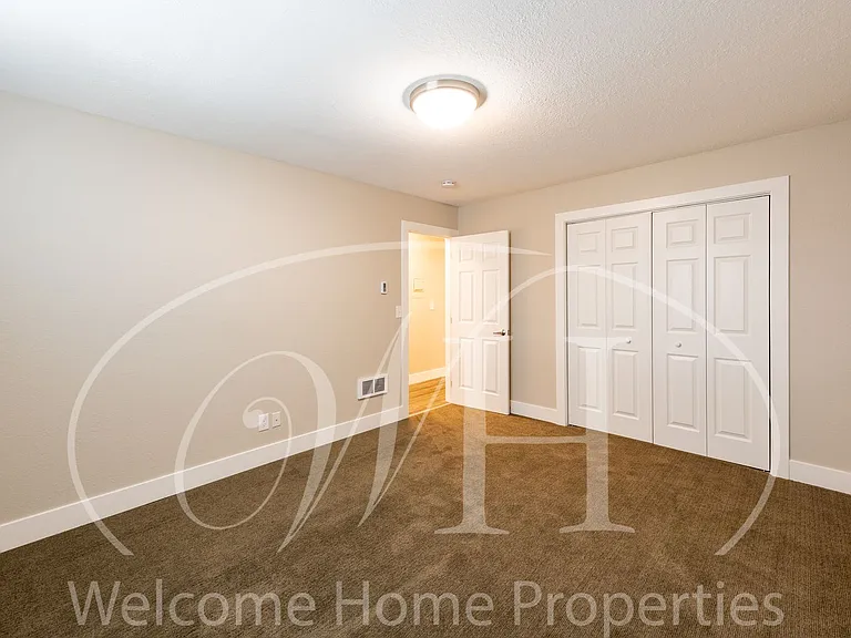 829 S 2nd Ave — Photo 12
