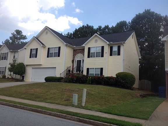 3rd image of 570 Oak Vista Ct