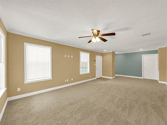 5th image of 10210 Moers Rd