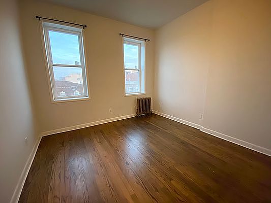 3rd image of 42-02 Broadway #3F