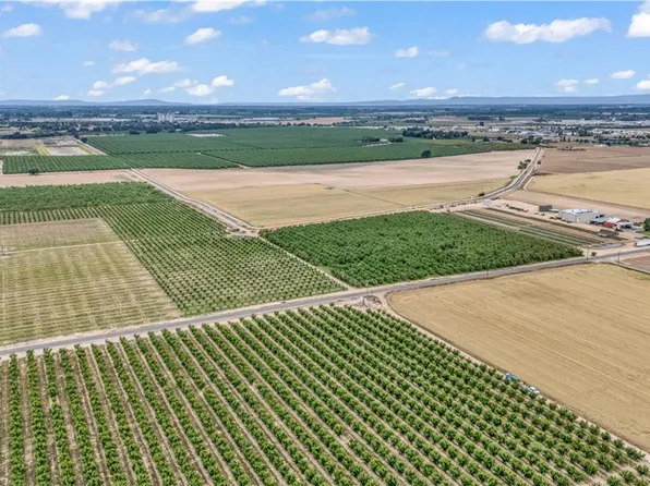 14706 Peach Ave Lot 49, Livingston, CA 95334