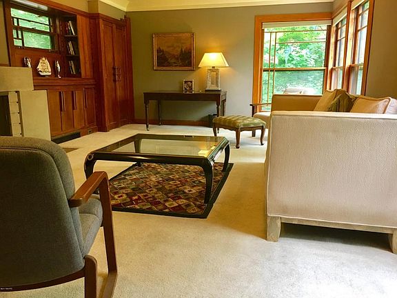 4th image of 24 Merwood Dr E